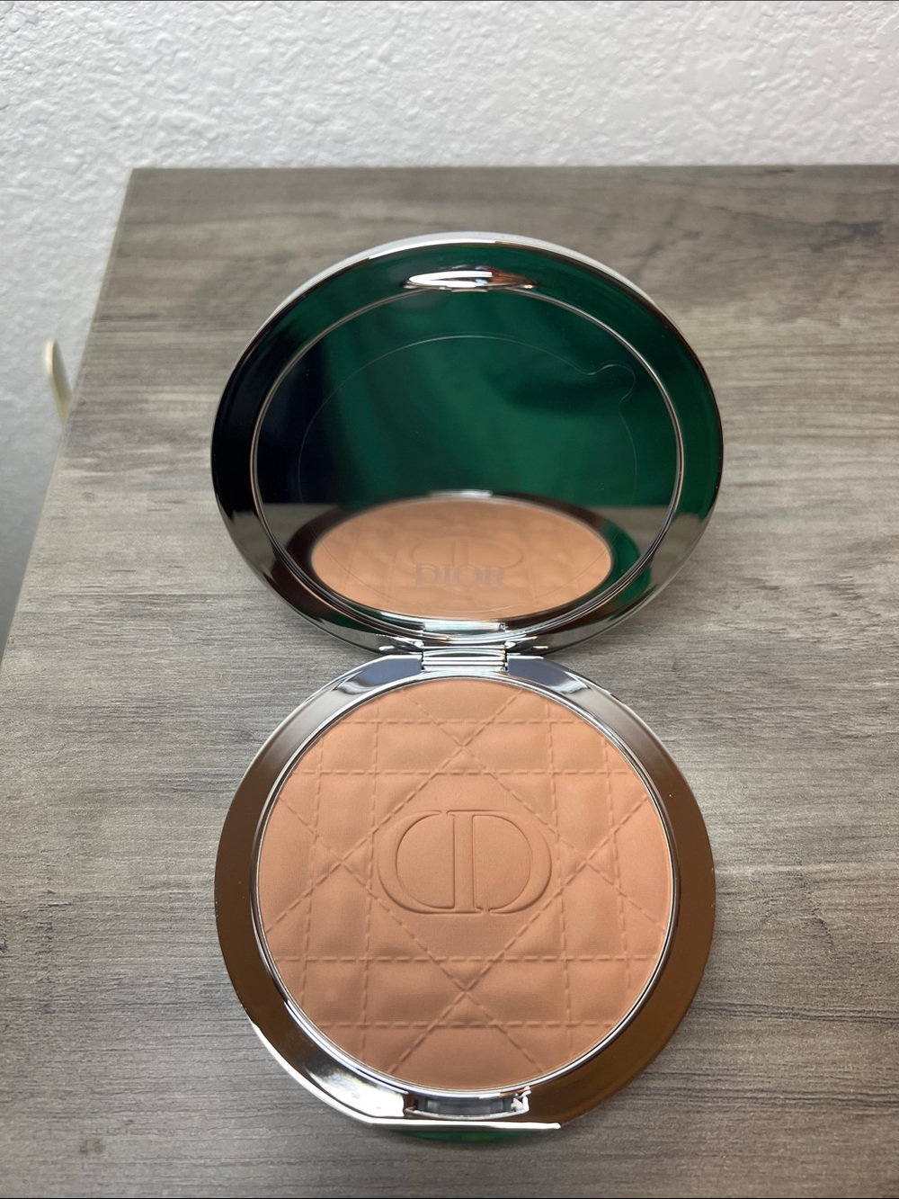 Dior Forever Nude Bronze 10 Soft Matte Bronzer